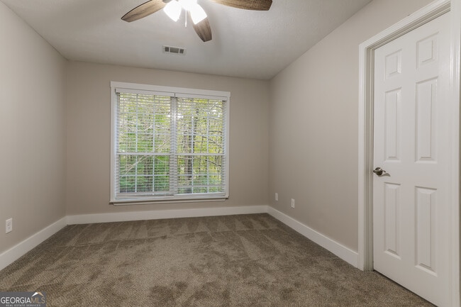Building Photo - 1634 Riverview Ct