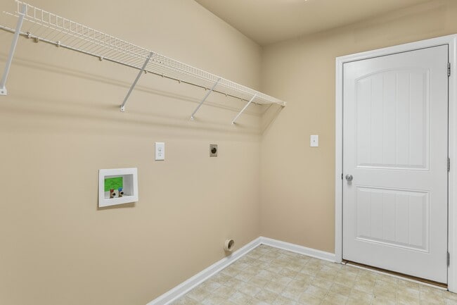 Building Photo - 3220 Sweet Clover Ln