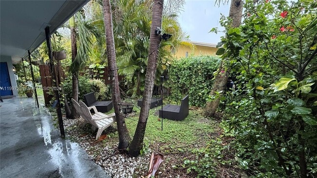 Building Photo - 1035 SW 30th St