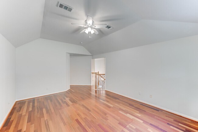 Building Photo - 10103 Cottonwood Canyon Dr