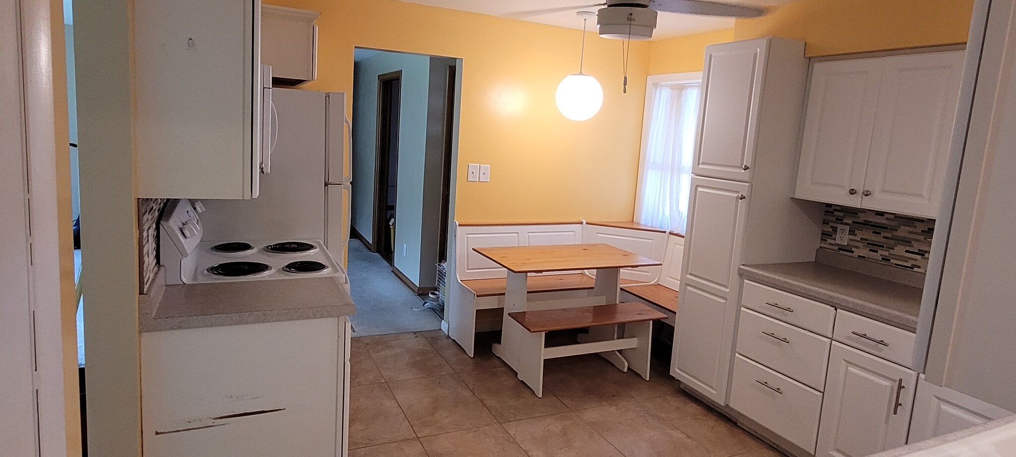 Kitchen - 170 Ridge Ave