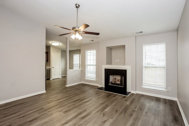 Building Photo - 1003 Salmon River Dr