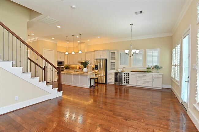 Building Photo - 11906 McNabb Ln