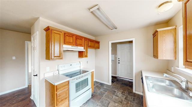 Building Photo - 701 E College St