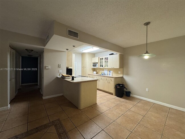 Primary Photo - 7221 Miami Lakes Dr