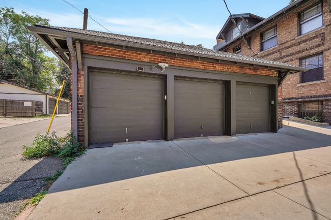 Building Photo - 2708 E 14th Ave