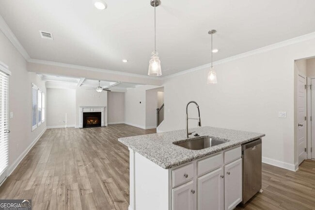 Building Photo - 1612 Dover Creek Ln