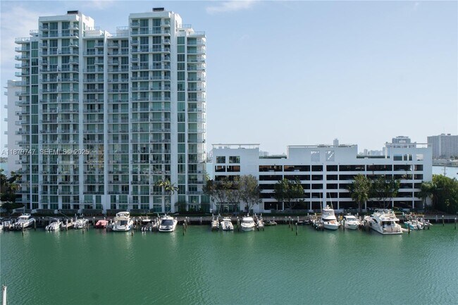 Building Photo - 7928 East Dr