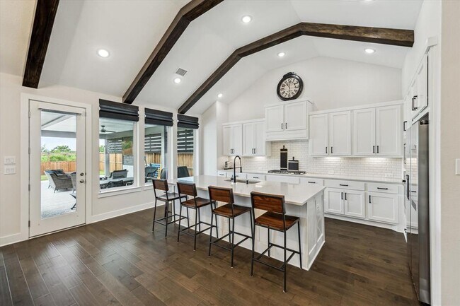 Building Photo - 14115 Garibaldi Dr