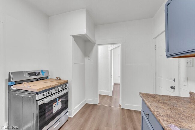 Building Photo - 414 E 148th St