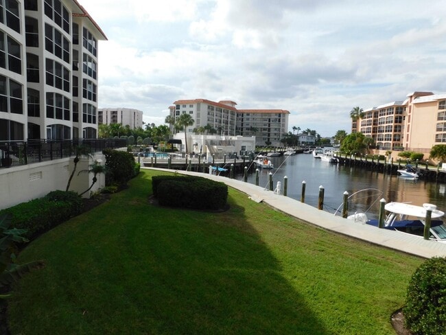 Building Photo - 2871 N Ocean Blvd