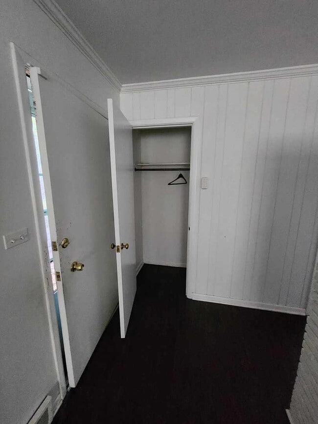 Building Photo - 1512 Gregory Ave