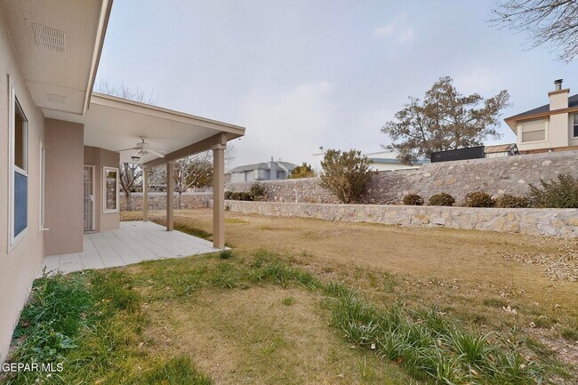 Building Photo - 1365 Desert Canyon Dr