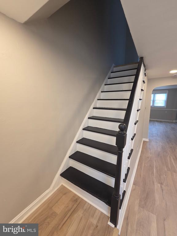 Building Photo - 203 Spring Valley Rd