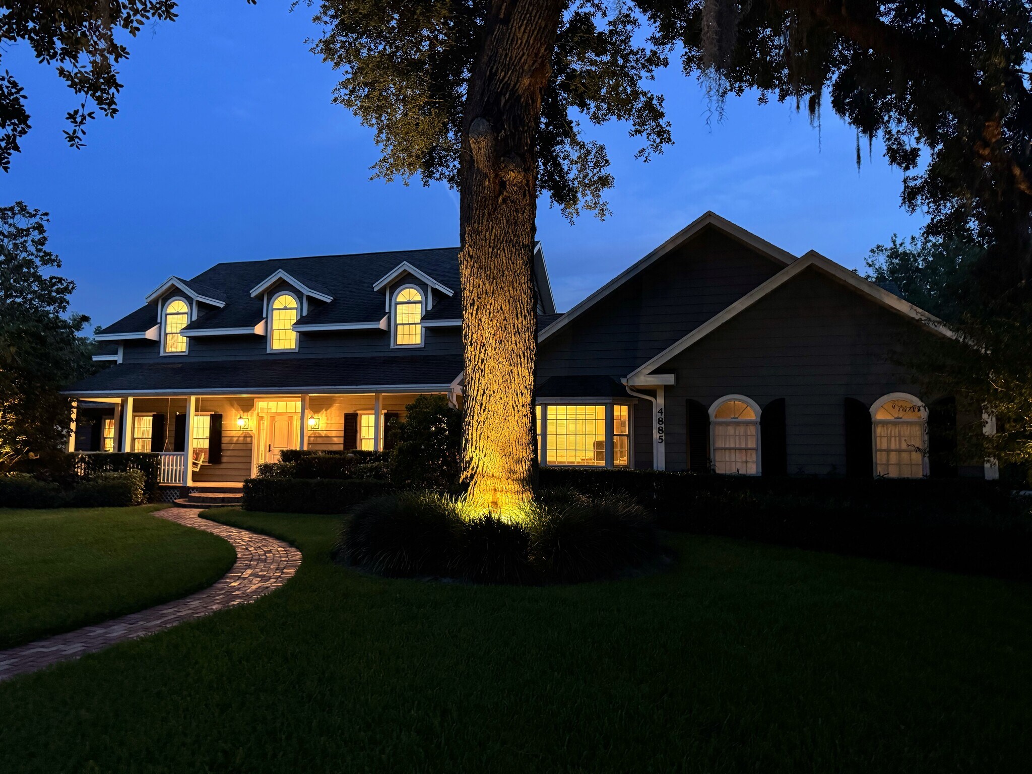 Building Photo - 4885 13th Ln