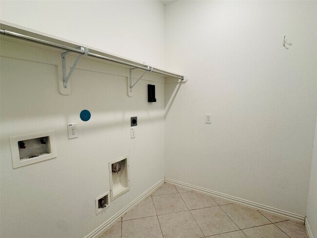 Building Photo - 8403 Terrace Valley Cir