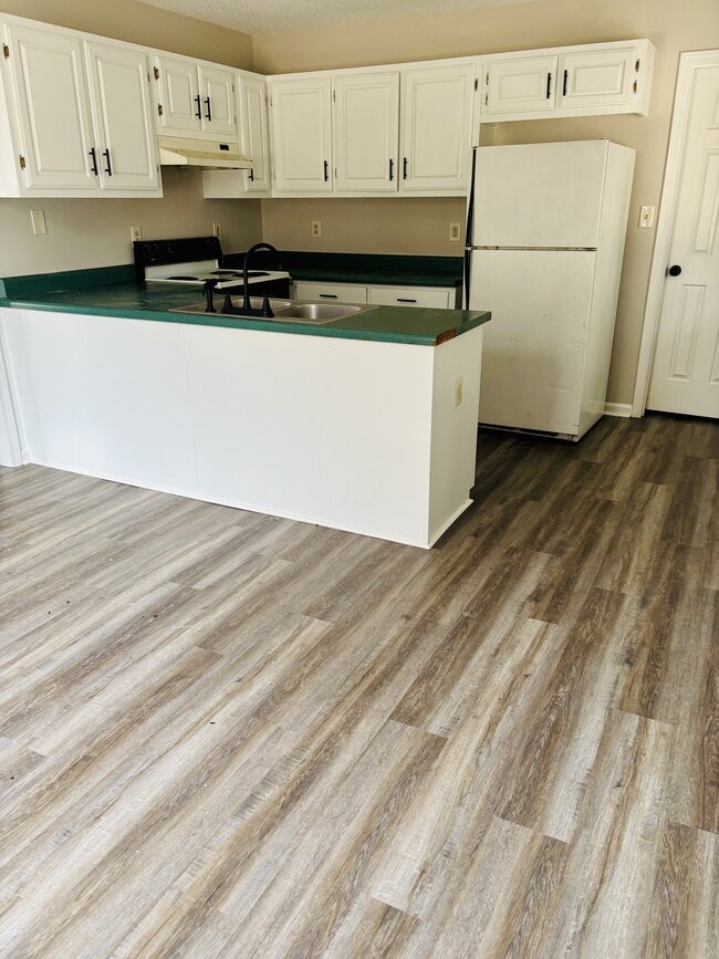 Building Photo - 219 S Jefferson St