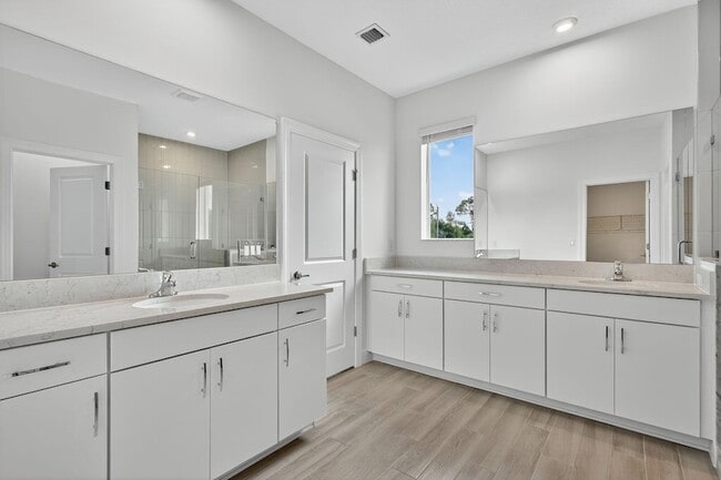 Building Photo - 3552 NW Solange Ct