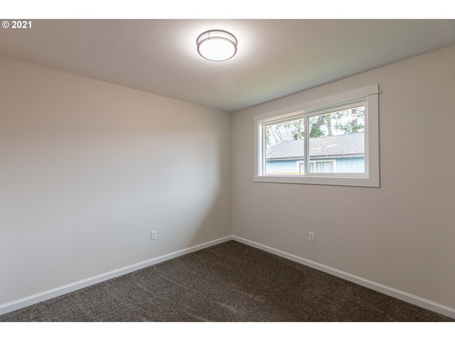 Building Photo - 942 Fenwick St