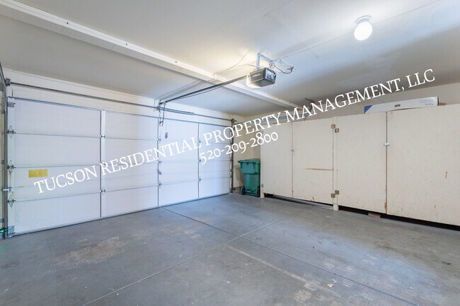 Building Photo - 591 W Kidd Pl