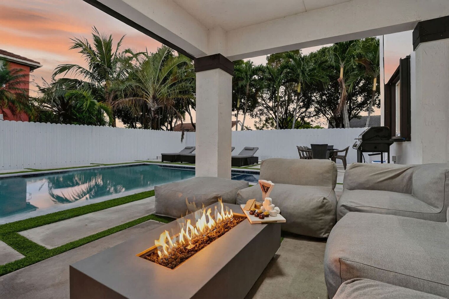 Building Photo - 5161 SW 159th Ct