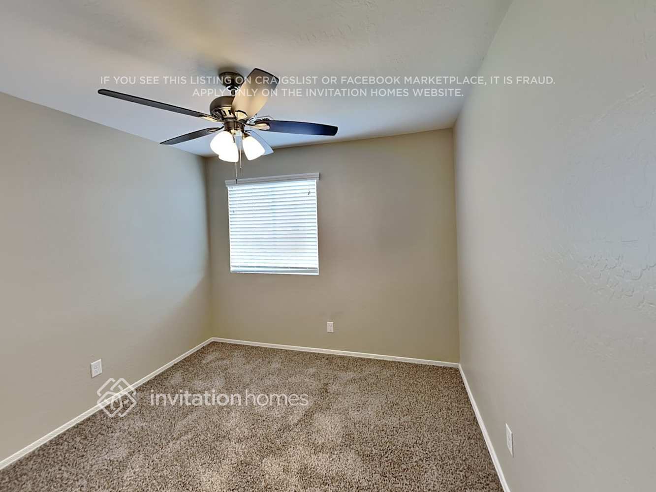 Building Photo - 22858 W Solano Dr