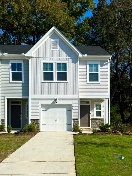 Primary Photo - 269 Peebles Dr
