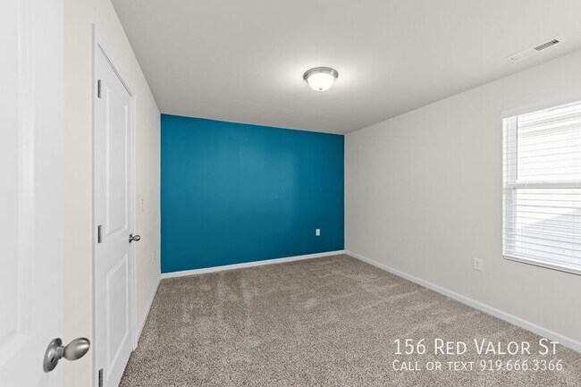 Building Photo - 156 Red Valor St