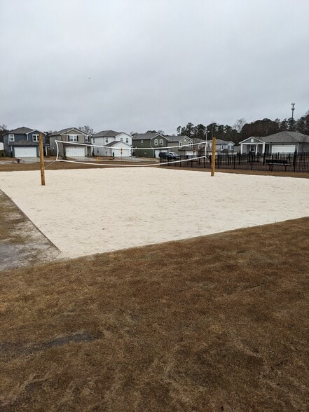 Sand volleyball court - 877 McKenzie Park Ter