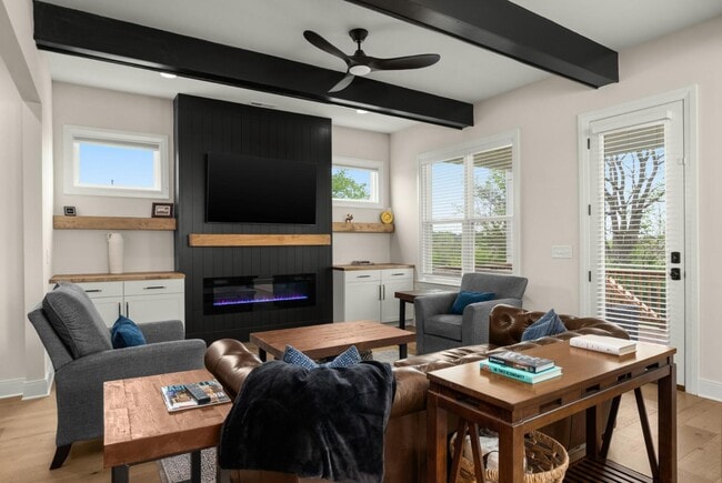 Building Photo - 500 Waycross Dr