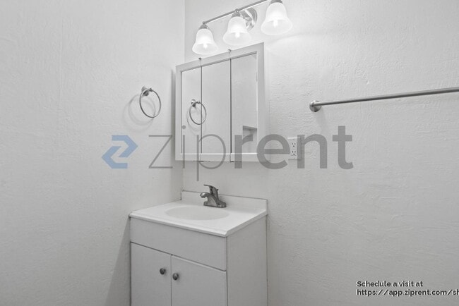 Building Photo - 7840 Church St