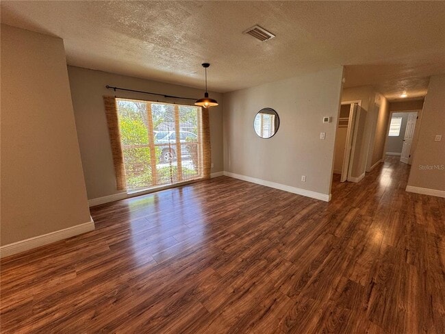 Building Photo - 5260 Lima Pl
