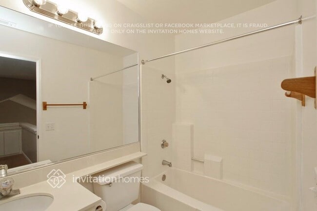 Building Photo - 11890 Collingswood Dr