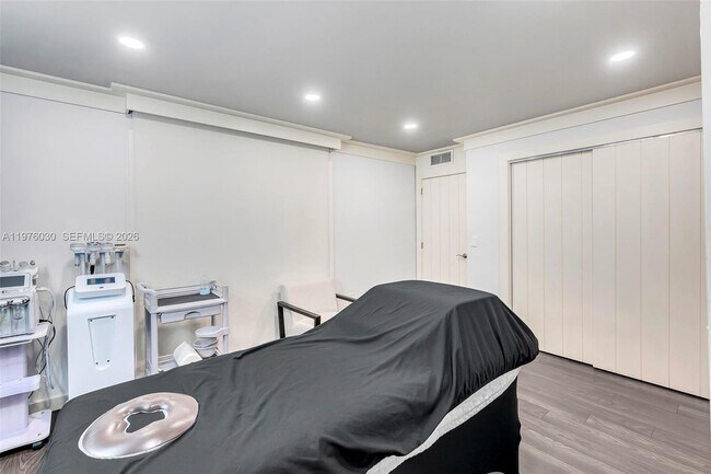 Building Photo - 22168 Boca Rancho Dr