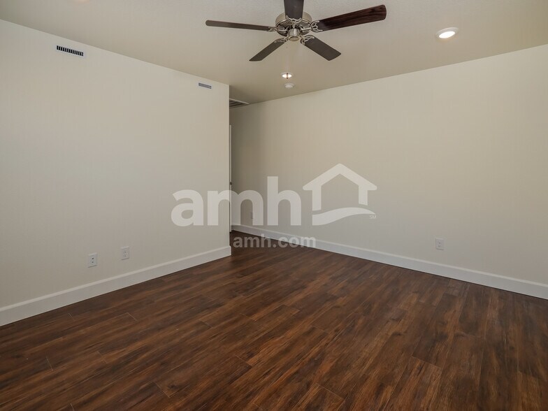 Building Photo - 6565 Enlightenment Dr