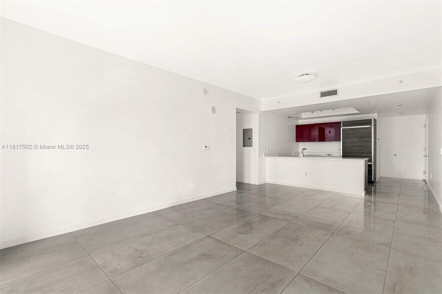 Building Photo - 1100 S Miami Ave