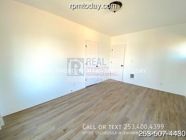 Building Photo - 948 S Sheridan Ave