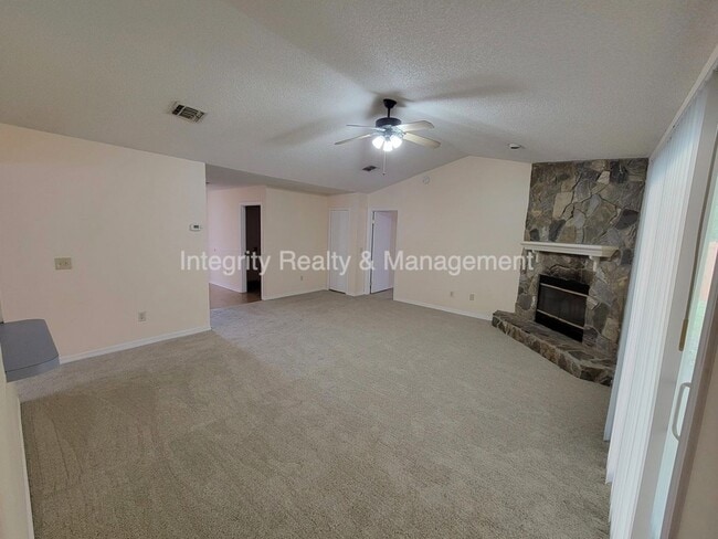 Building Photo - 7519 Allspice Cir N
