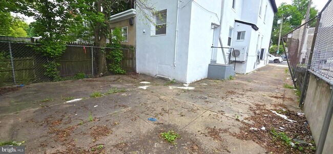Building Photo - 6233 Chew Ave