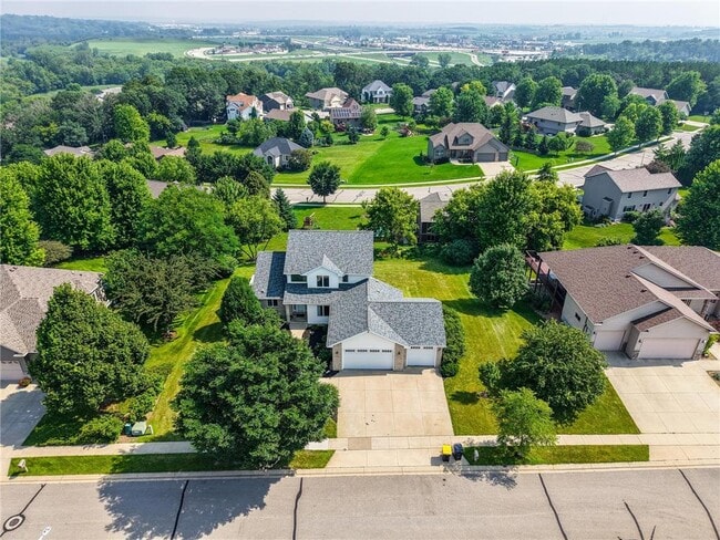 Building Photo - 5182 Southern Ridge Ln SW