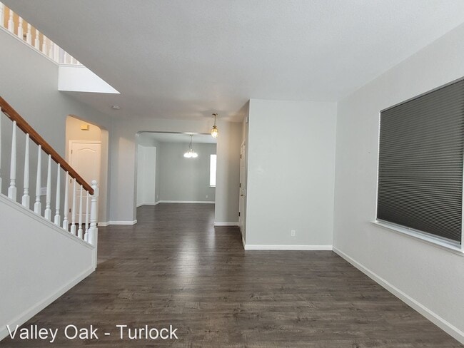 Building Photo - 4 br, 2.5 bath House - 4215 Montara Dr.