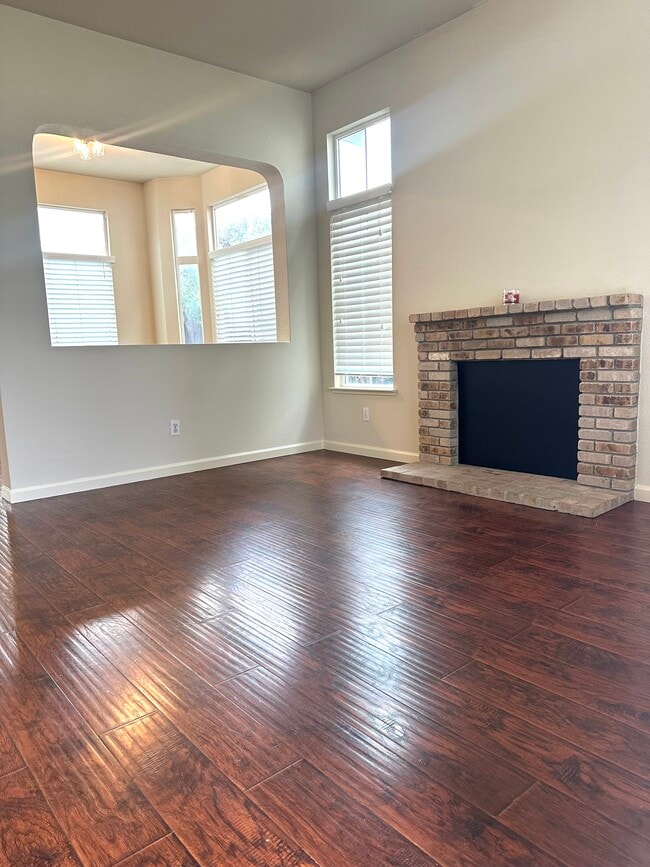 Building Photo - 238 Westbury Ln