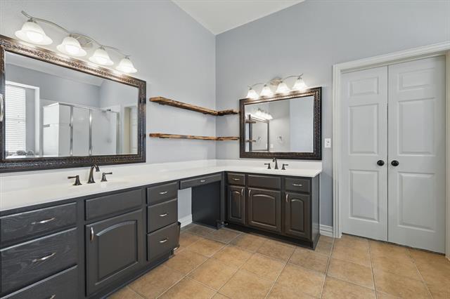 Building Photo - 10701 Los Rios Dr