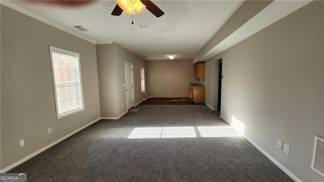 Building Photo - 3330 Ridgefair Dr