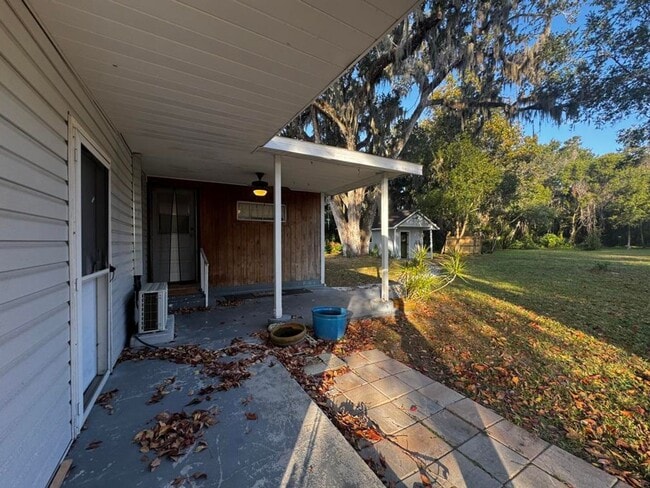 Building Photo - Charming 4 Bedroom in Port Orange