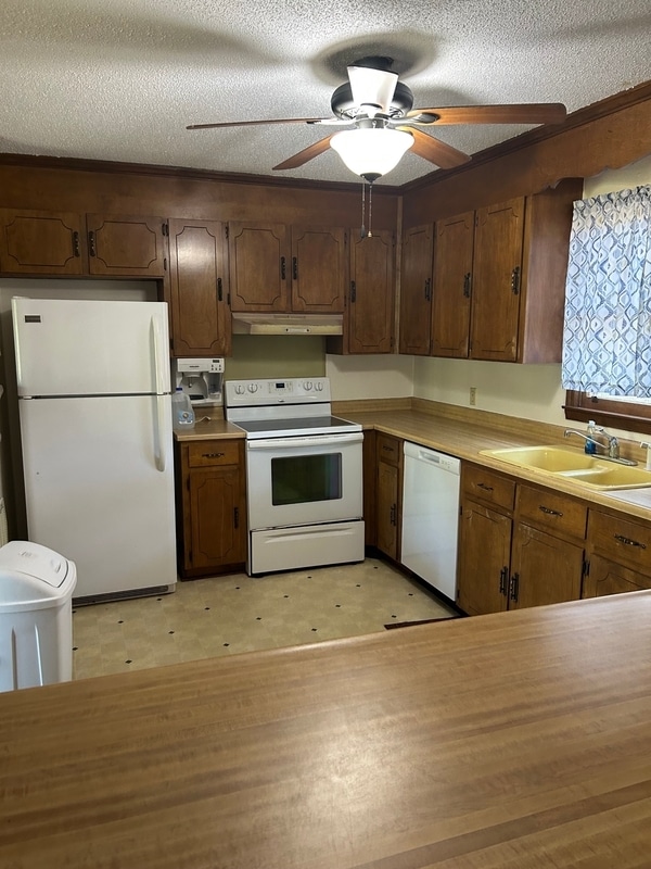 Building Photo - 2616 Locust Hill Rd