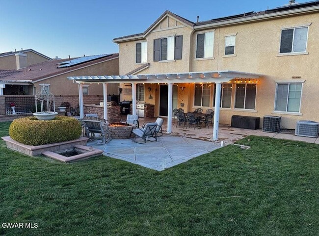 Building Photo - 2406 Loganberry Cir