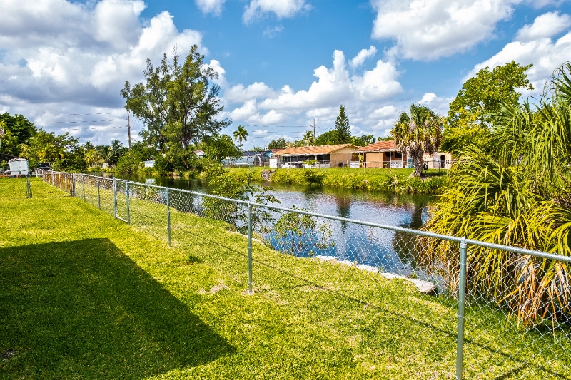 Building Photo - 1020 SW 84th Ave