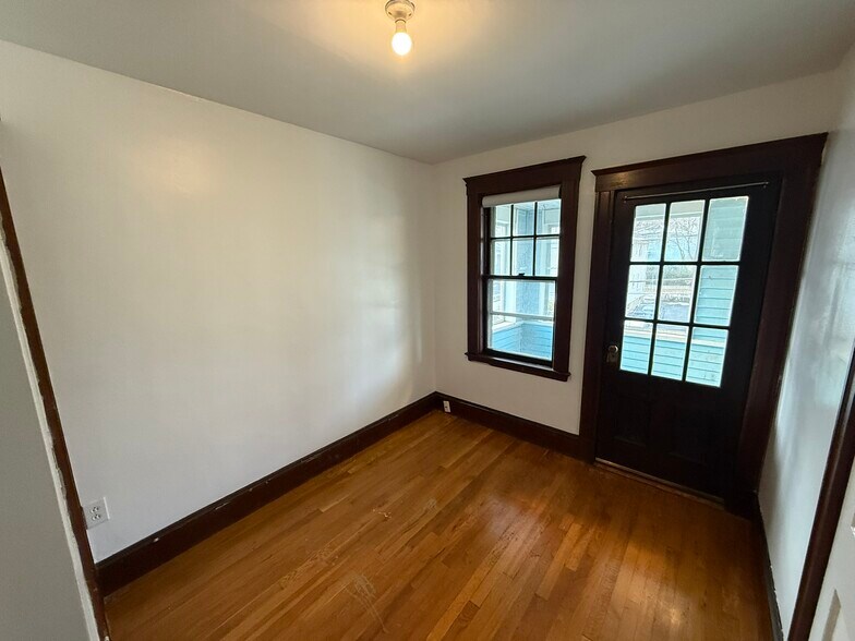 Building Photo - 20 Birch Rd