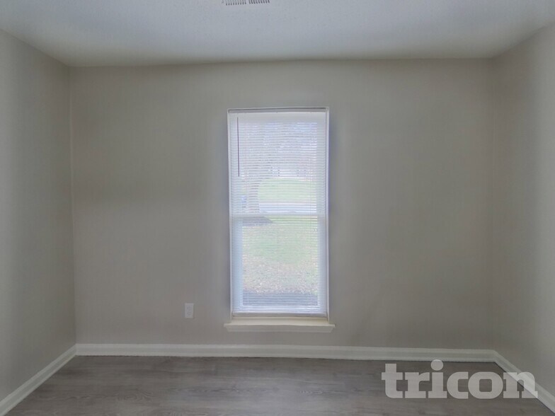 Building Photo - 8501 Milton Morris Dr